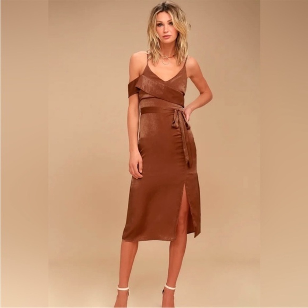 JOA Satin Slip Dress in Rust Orange size Medium Shoulder Detail